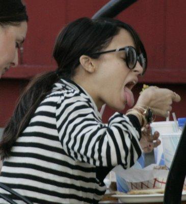 nicole richie eating
